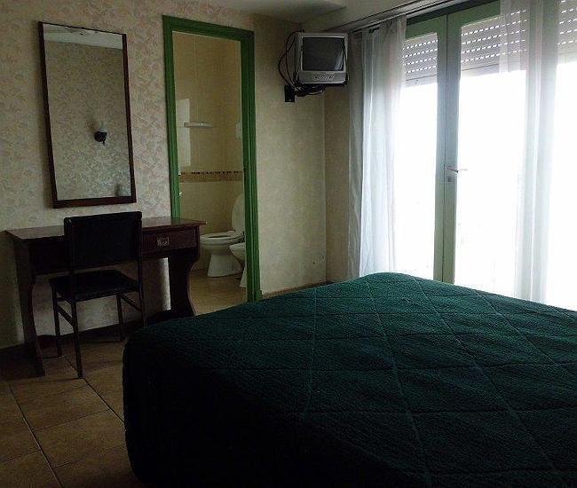 Hotel Clarens Мар-дель-Плата Номер фото